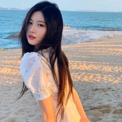 公寓里的两个女人